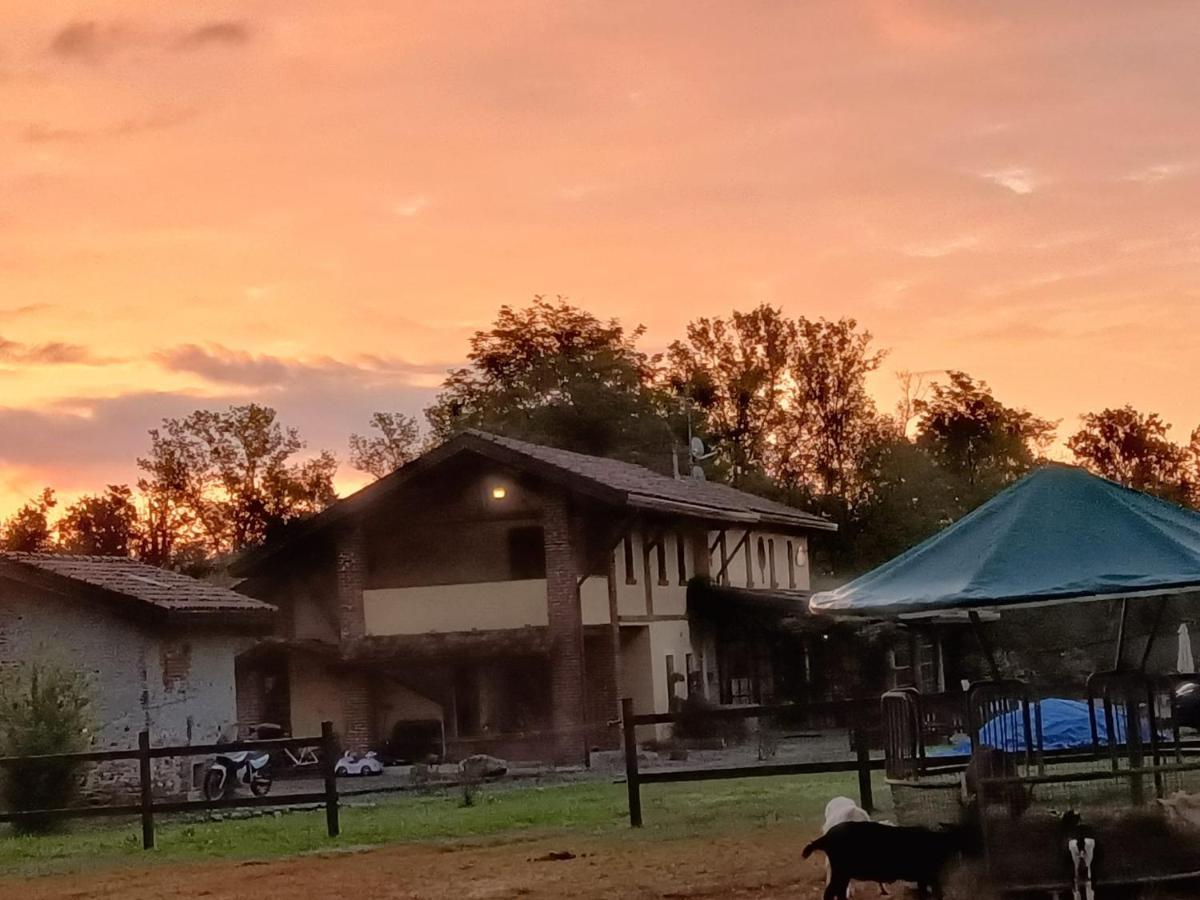 Agriturismo Helianthus โอเลจโจ ภายนอก รูปภาพ