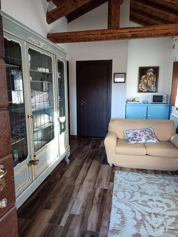 Agriturismo Helianthus โอเลจโจ ภายนอก รูปภาพ